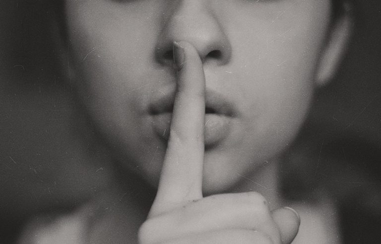 Parlons sexe : tout ce que j&rsquo;aurais voulu dire aux ados qui en parlaient devant moi…