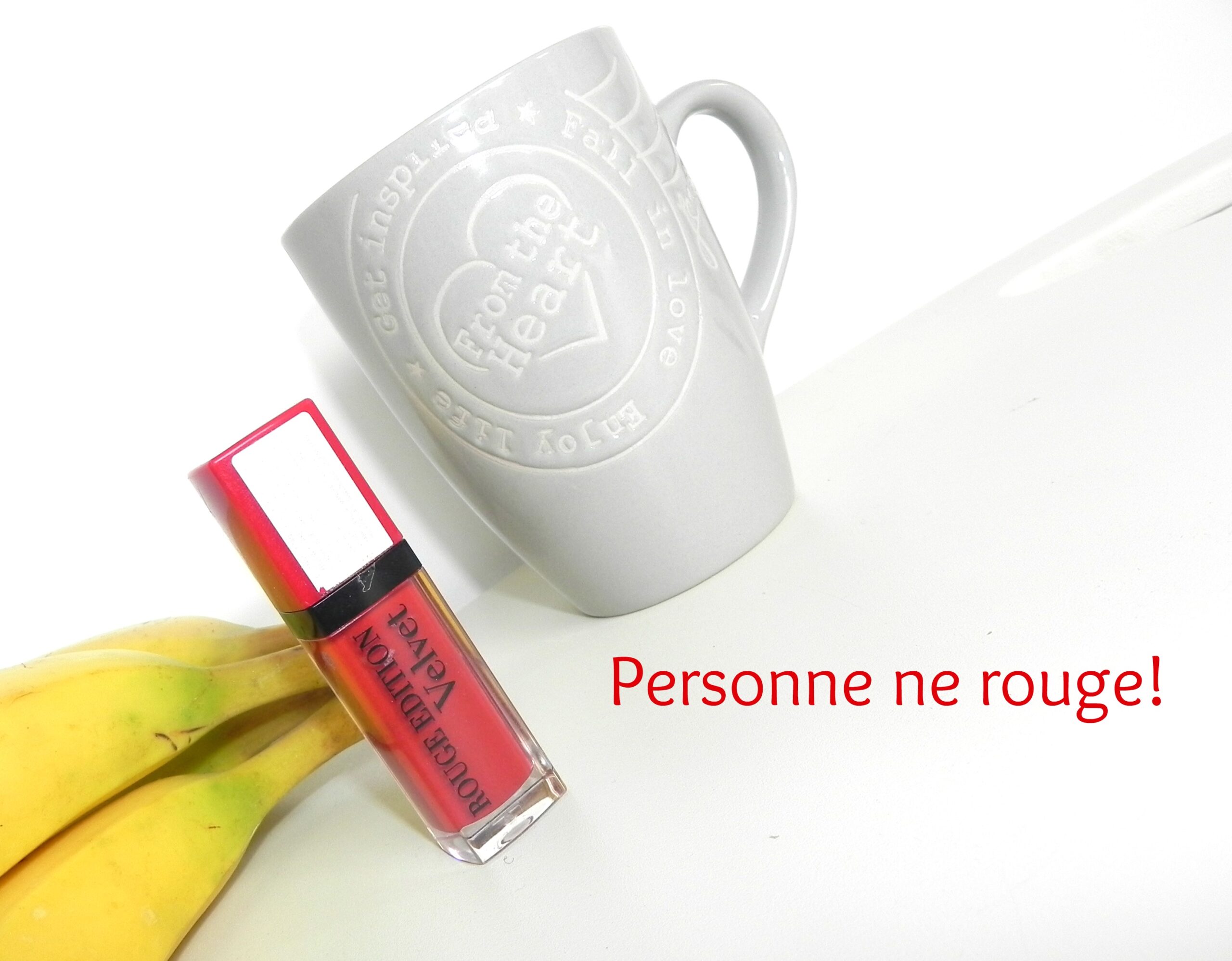 Le Rouge Edition Velvet de Bourjois : Personne ne Rouge!