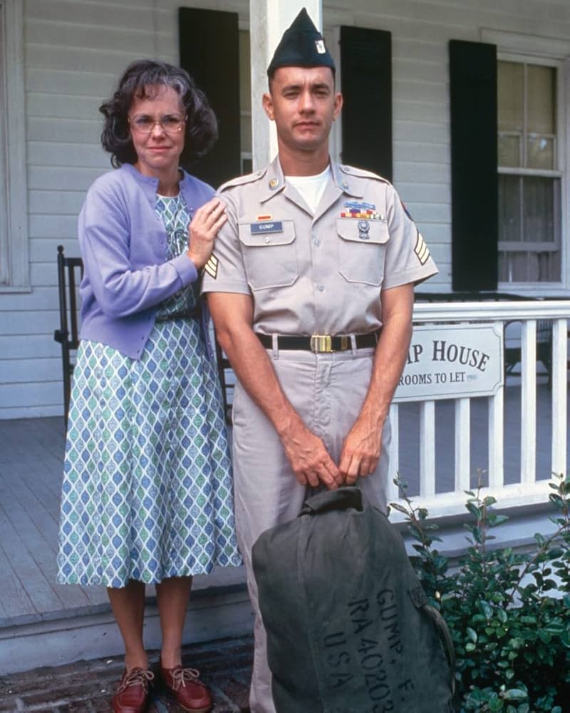Sally Field en mère de Tom Hanks dans Forrest Gump (1994)